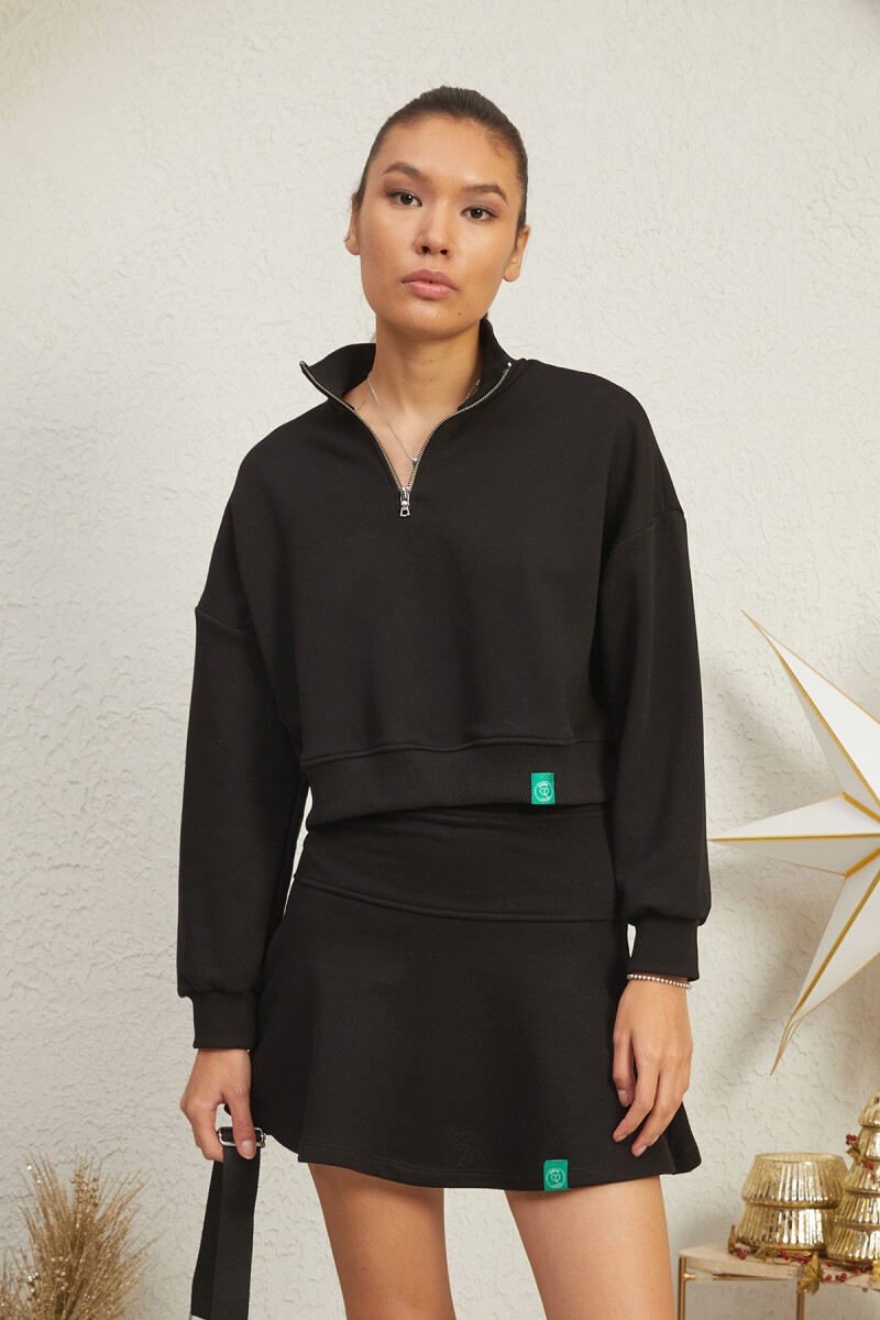 FERMUARLI DİK YAKA KISA SWEATSHIRT SIYAH