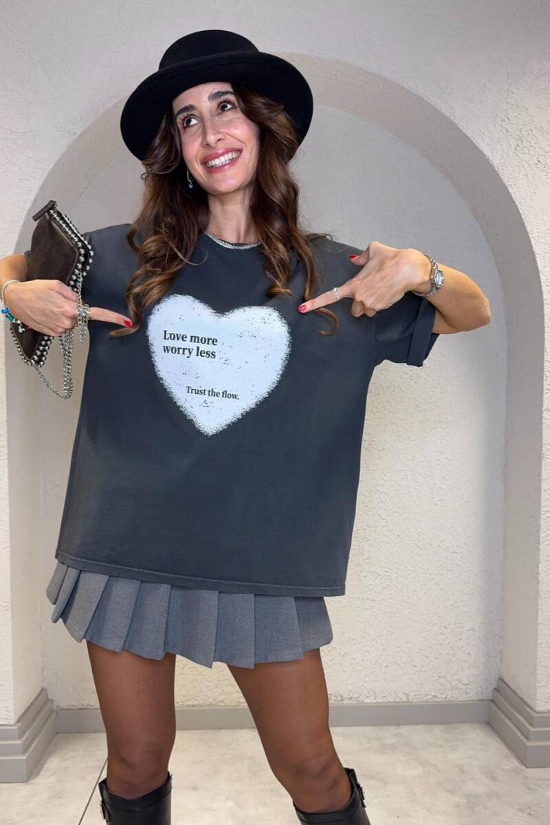 KALP BASKILI OVERSIZE TİŞÖRT - 4