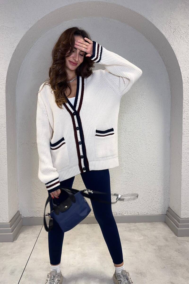 ŞERİT DETAYLI TRİKO HIRKA - 11