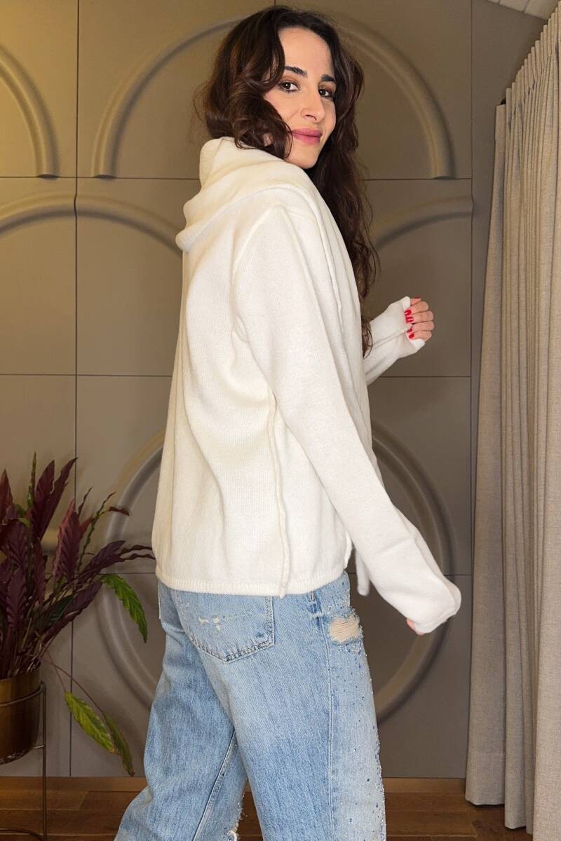 V-YAKA ŞAL DETAYLI TRİKO HIRKA - 10