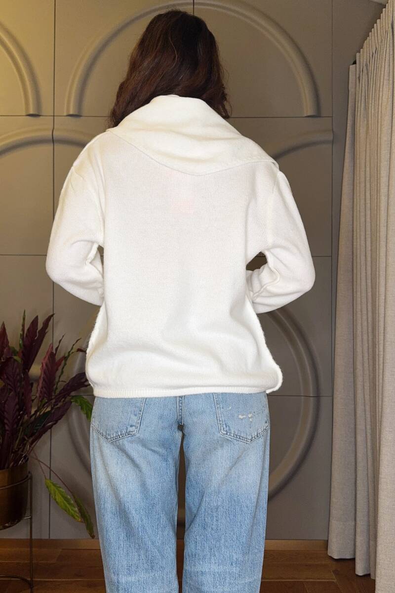 V-YAKA ŞAL DETAYLI TRİKO HIRKA - 13